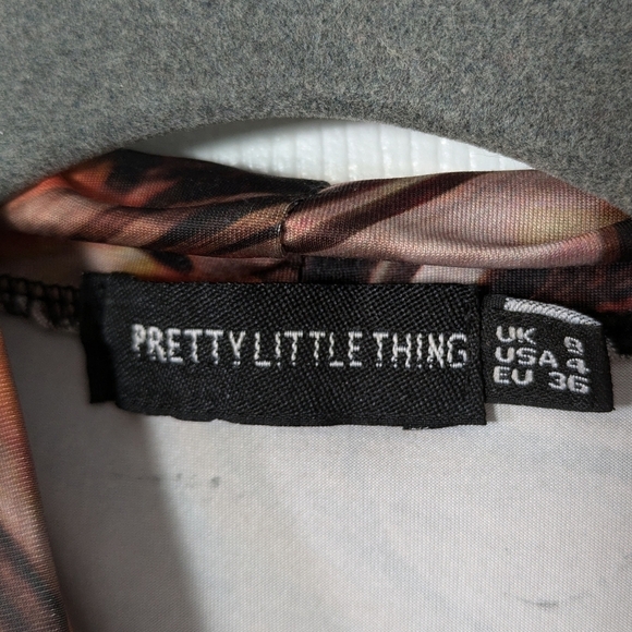 Pretty Little Thing Ruched Tie-Side Bodycon 70s Inspired Mesh Mini Dress Size 4‎ - Picture 3 of 7